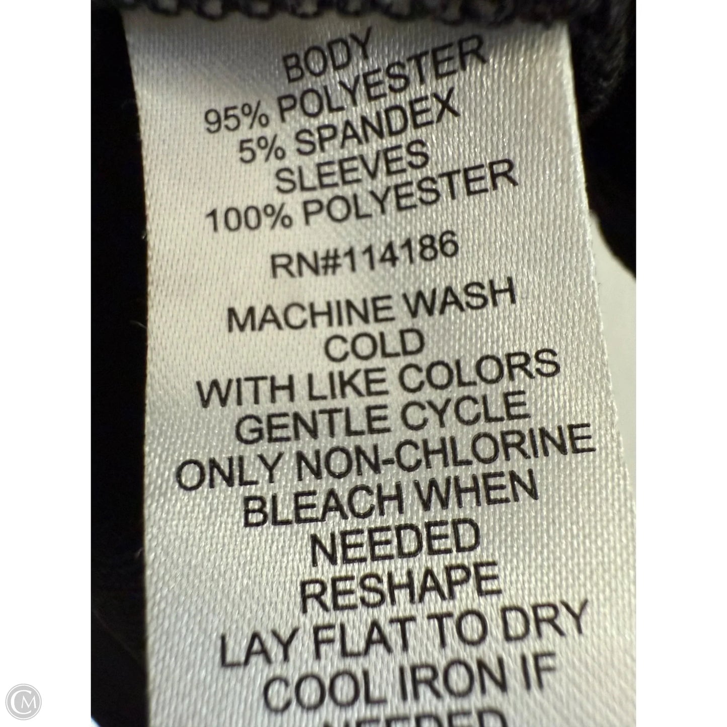 Top Short Sleeve By Clothes Mentor In Black, Size: M