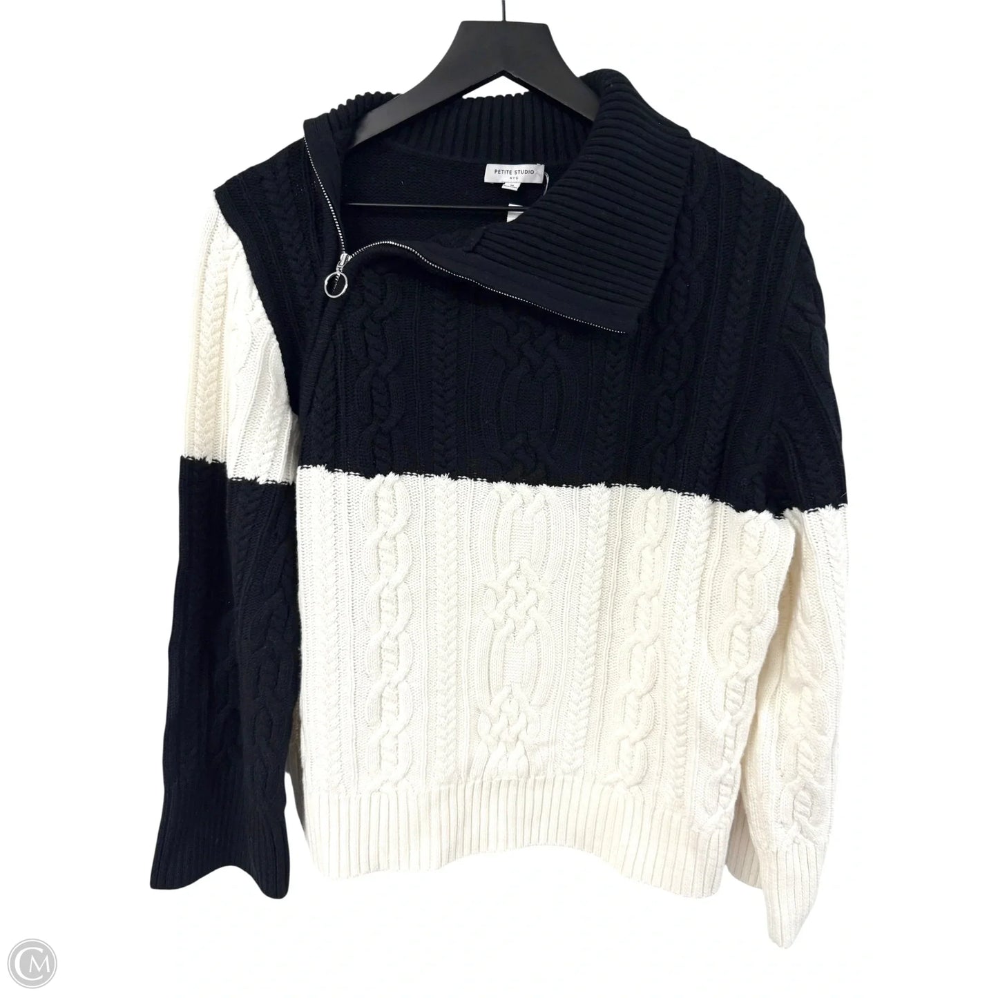 Sweater By Clothes Mentor In Black & White, Size: M