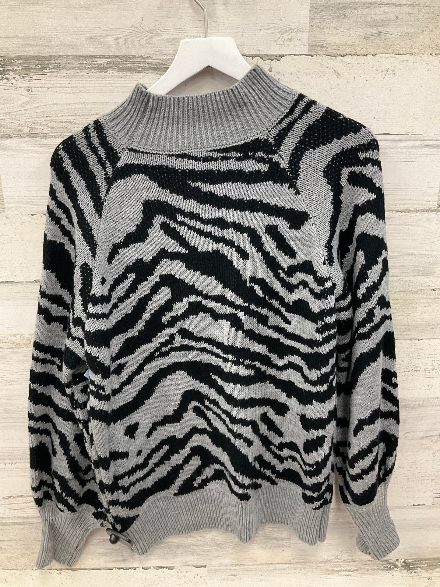 Sweater By Very J In Grey, Size: M