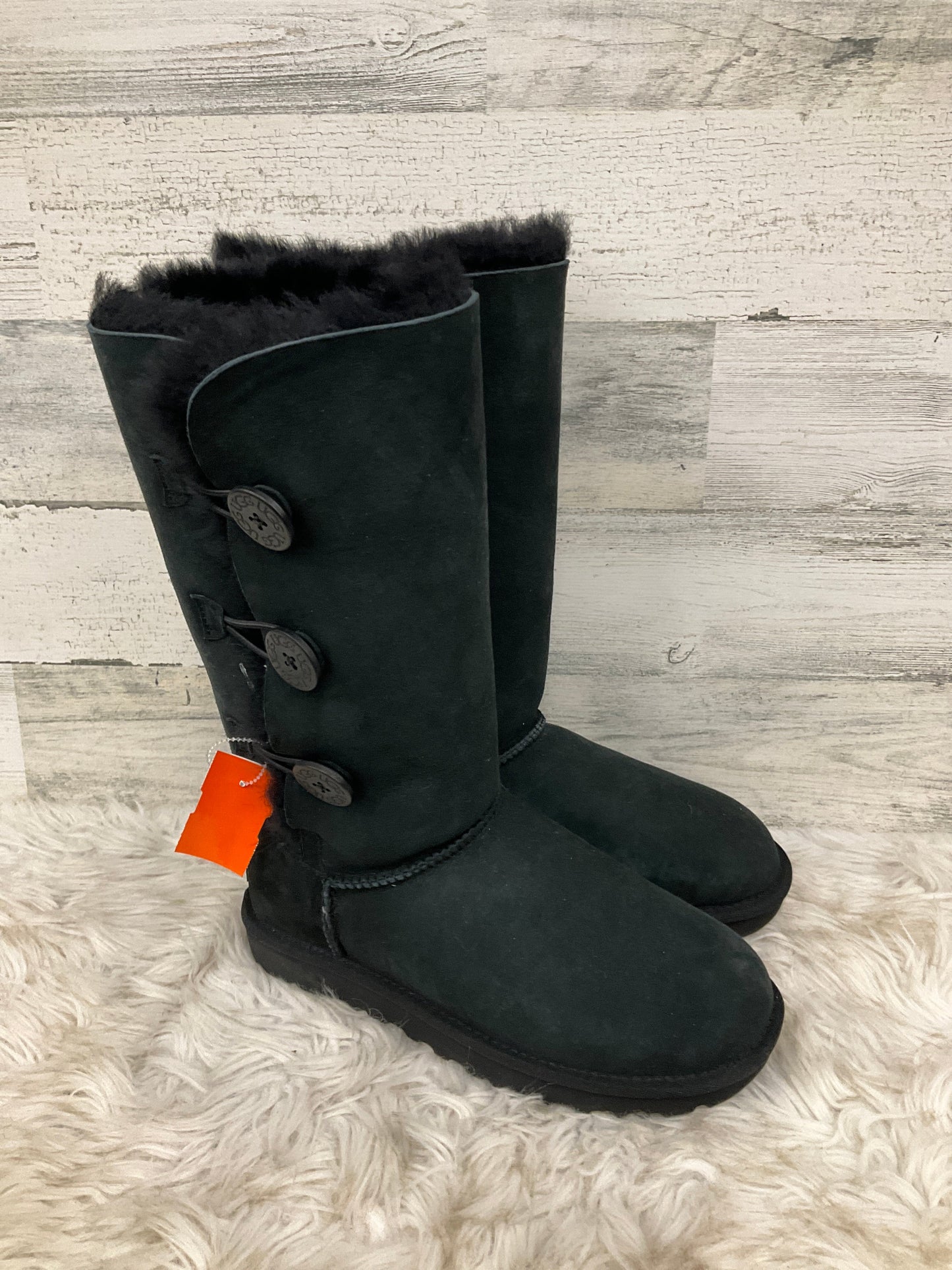 Boots Designer By Ugg Size: 8