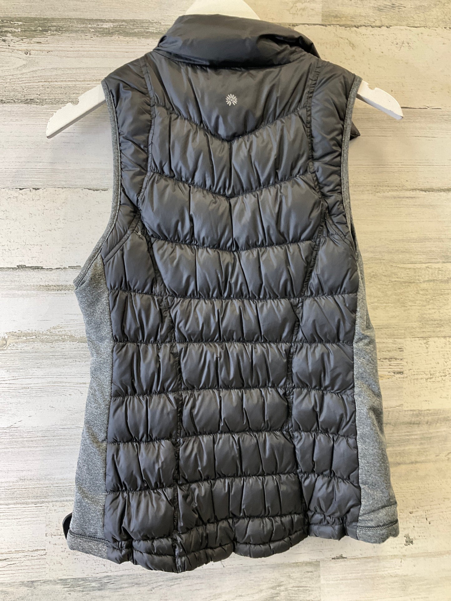 Vest Puffer & Quilted By Tangerine In Grey, Size: S