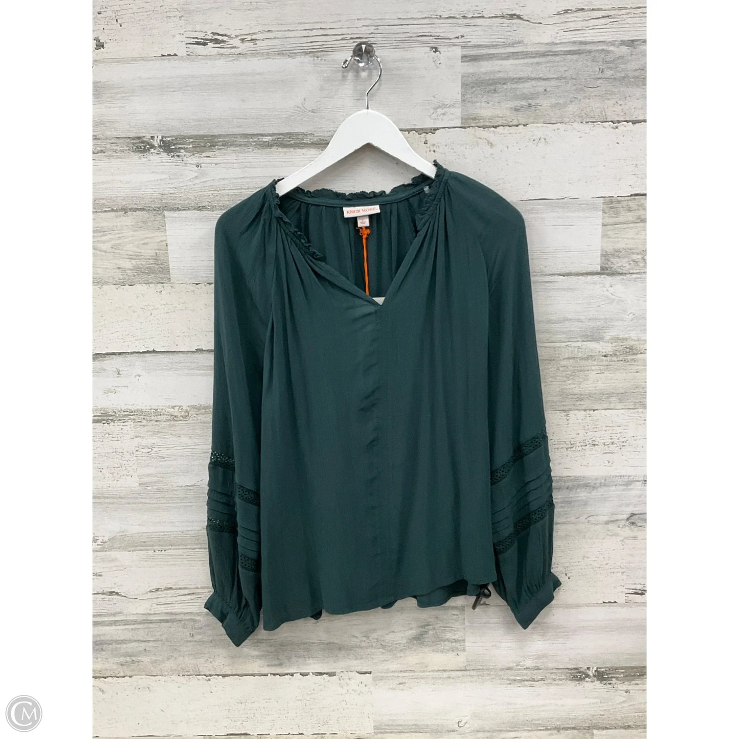 Top Long Sleeve By Knox Rose In Green, Size: S