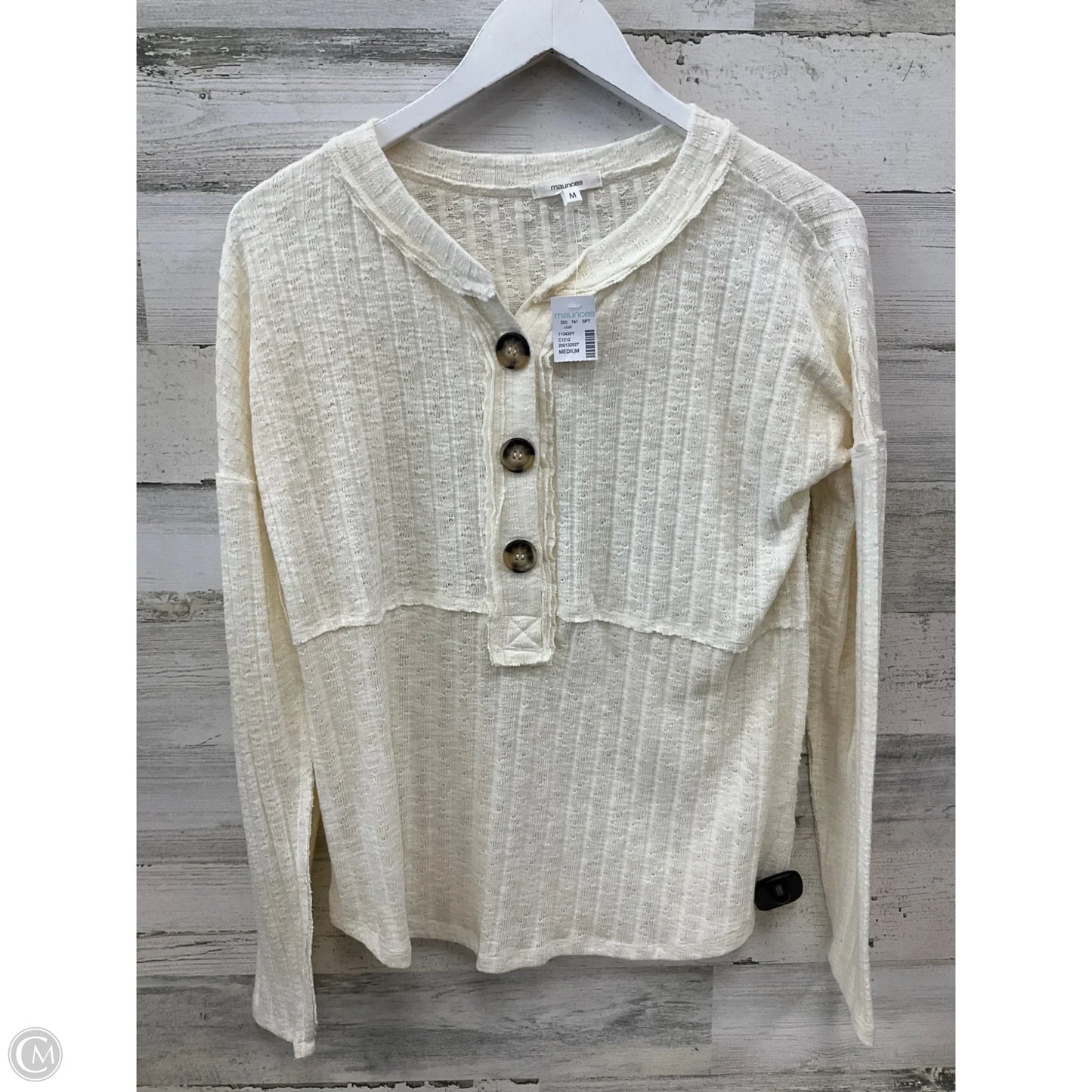Top Long Sleeve By Maurices In Cream, Size: M