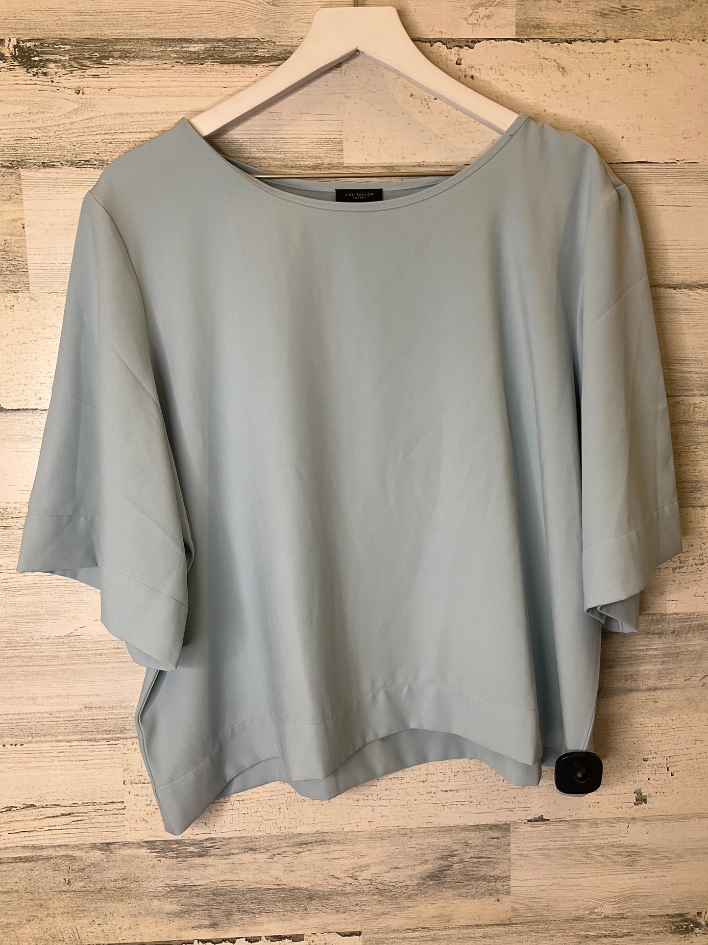 Top Short Sleeve By Ann Taylor Size: Xl