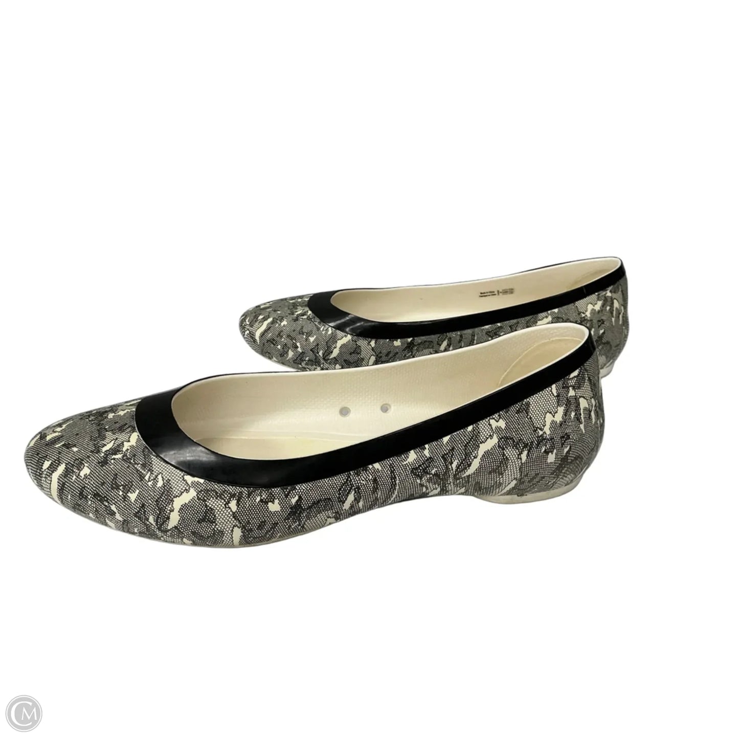 Shoes Flats By Crocs In Black, Size: 9