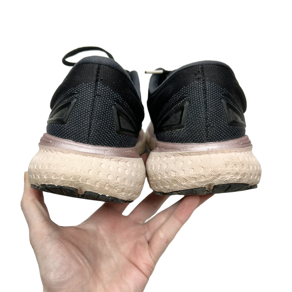 Shoes Athletic By Brooks Size: 8.5