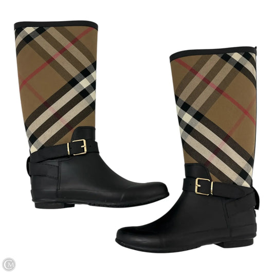 Boots Luxury Designer By Burberry In Plaid Pattern, Size: 10