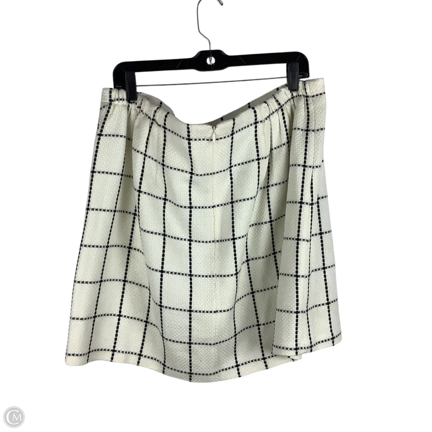 Skirt Mini & Short By Cato In Cream, Size: 18