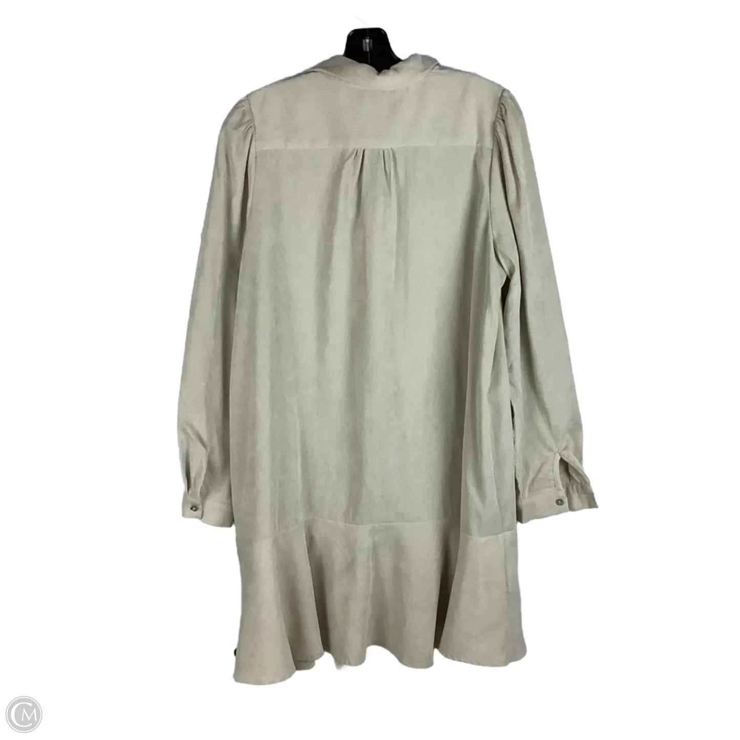 Dress Casual Short By Pinch In Cream, Size: M