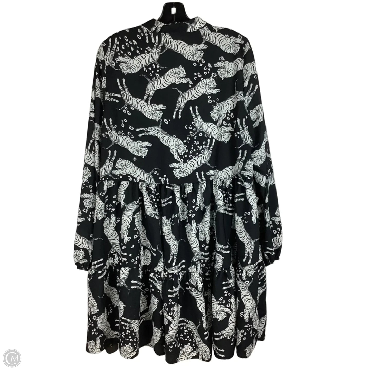 Dress Casual Short By Clothes Mentor In Black, Size: L