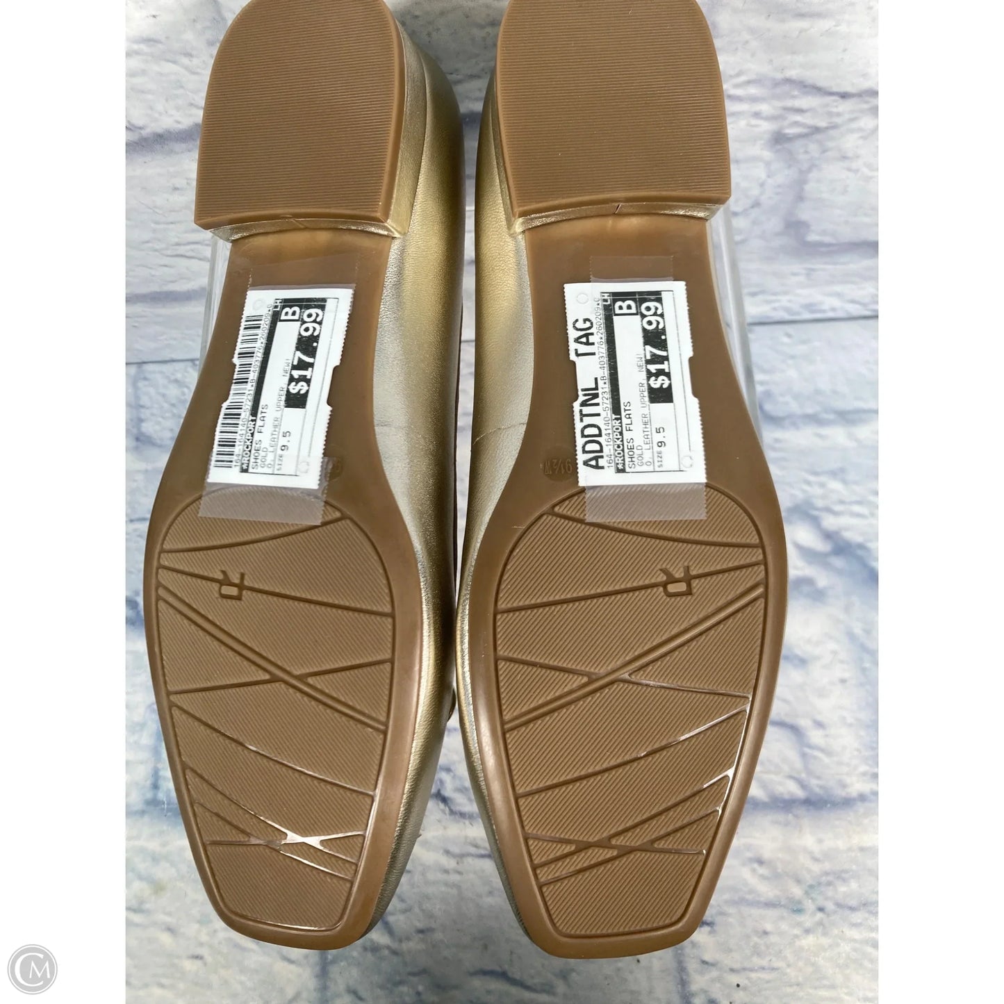 Shoes Flats By Rockport In Gold, Size: 9.5