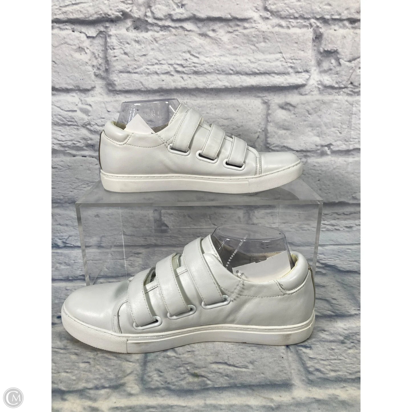 Shoes Sneakers By Kenneth Cole In White, Size: 9.5
