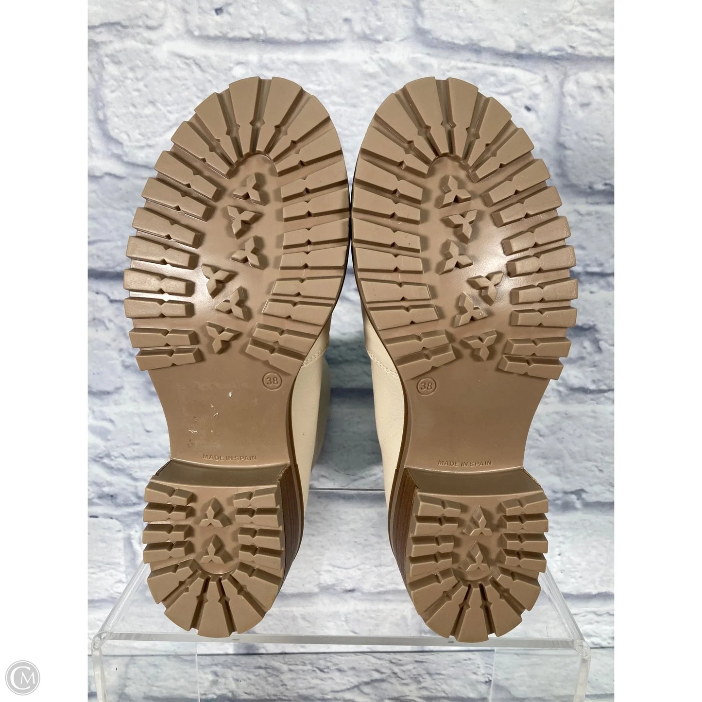 Boots Ankle Heels By Clothes Mentor In Cream, Size: 7.5
