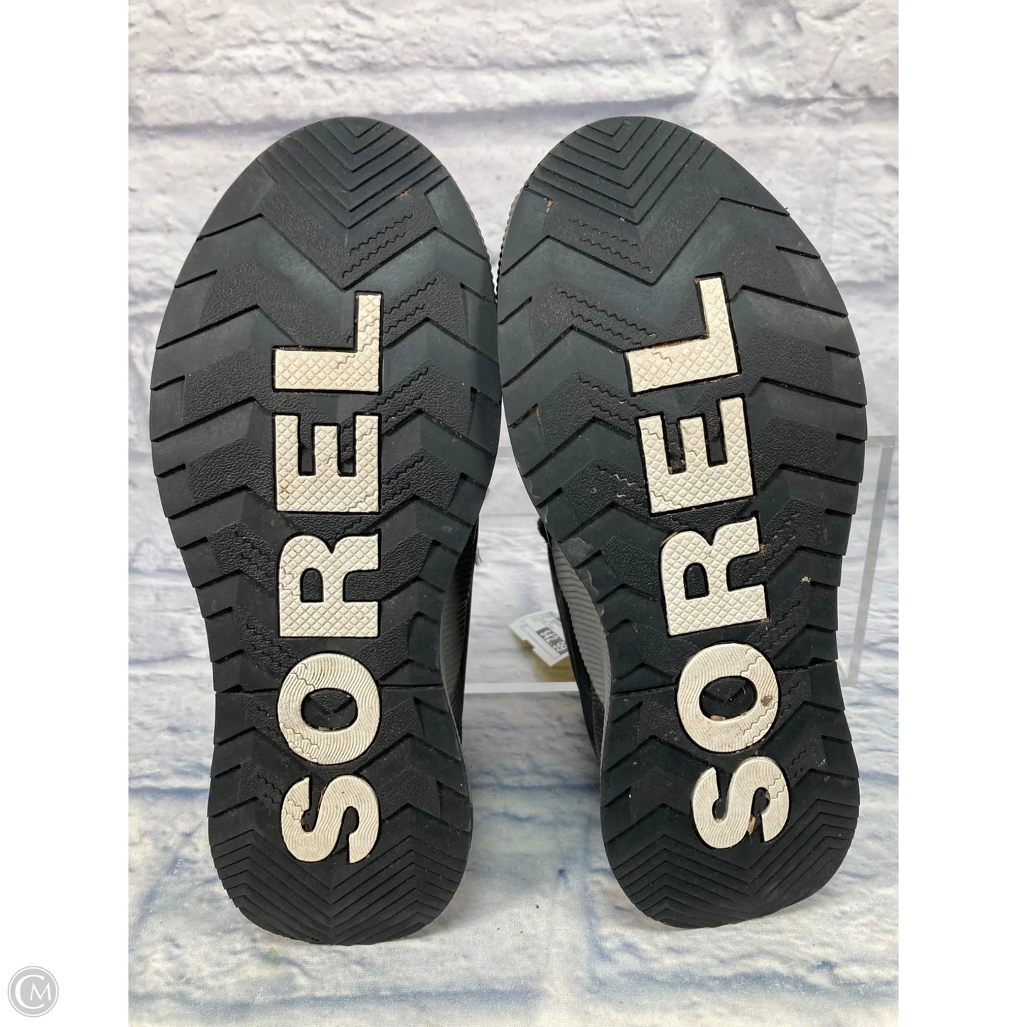 Shoes Sneakers By Sorel In Black & Grey, Size: 7