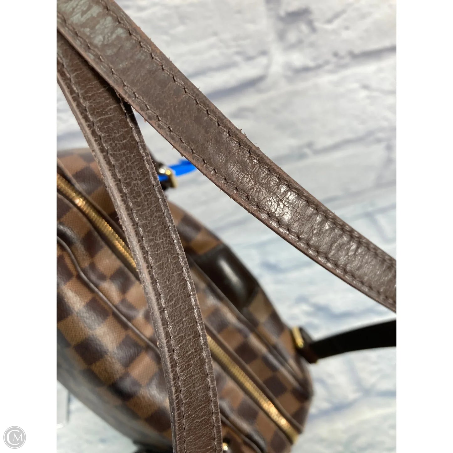 Handbag Luxury Designer By Louis Vuitton, Size: Medium