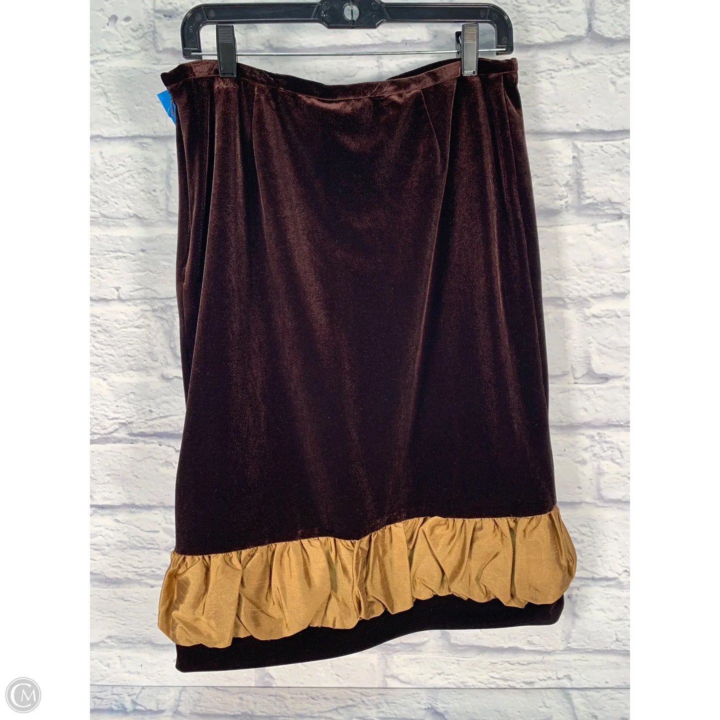 Skirt Midi By Grace Elements In Brown & Gold, Size: 8
