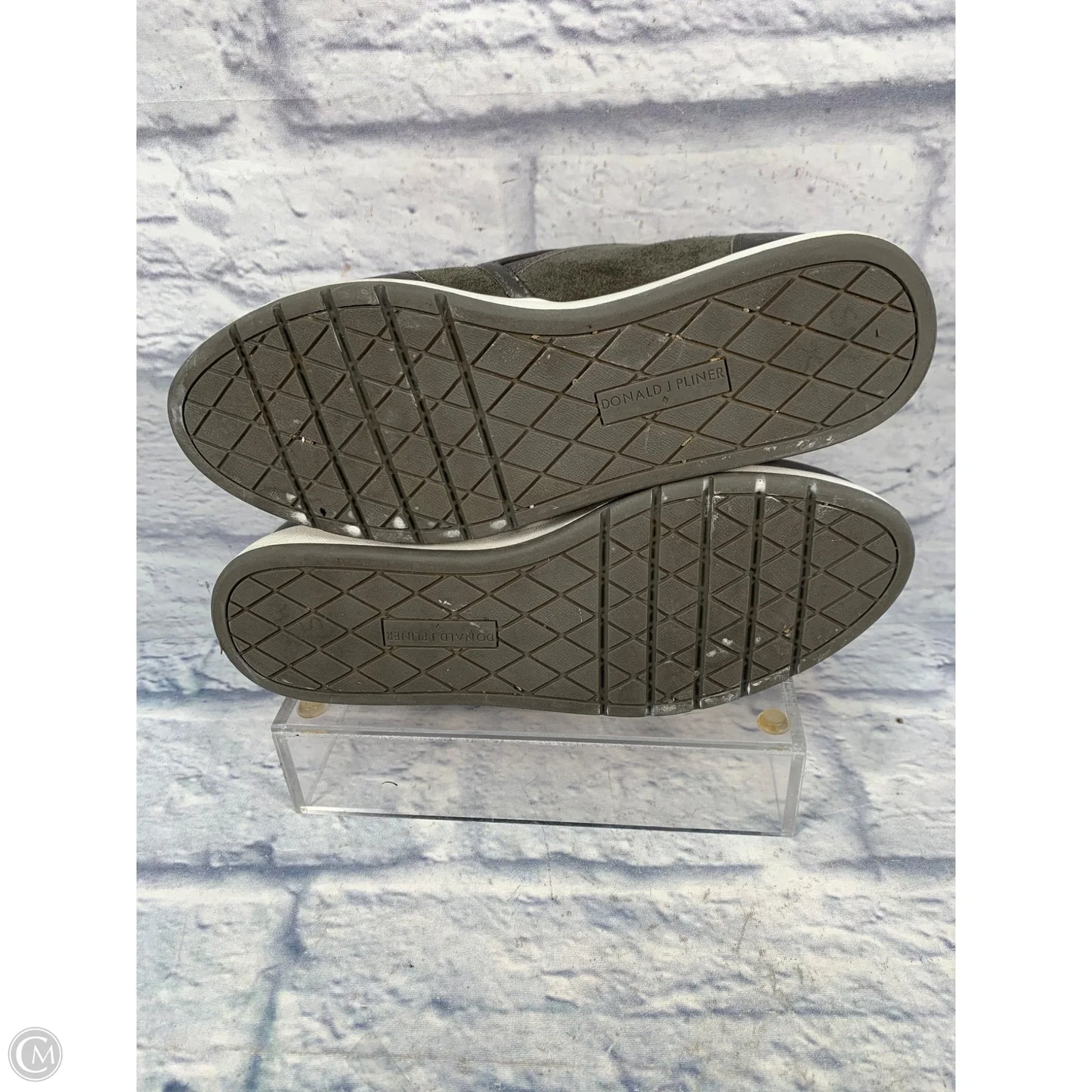 Shoes Sneakers By Donald Pliner In Grey, Size: 8.5
