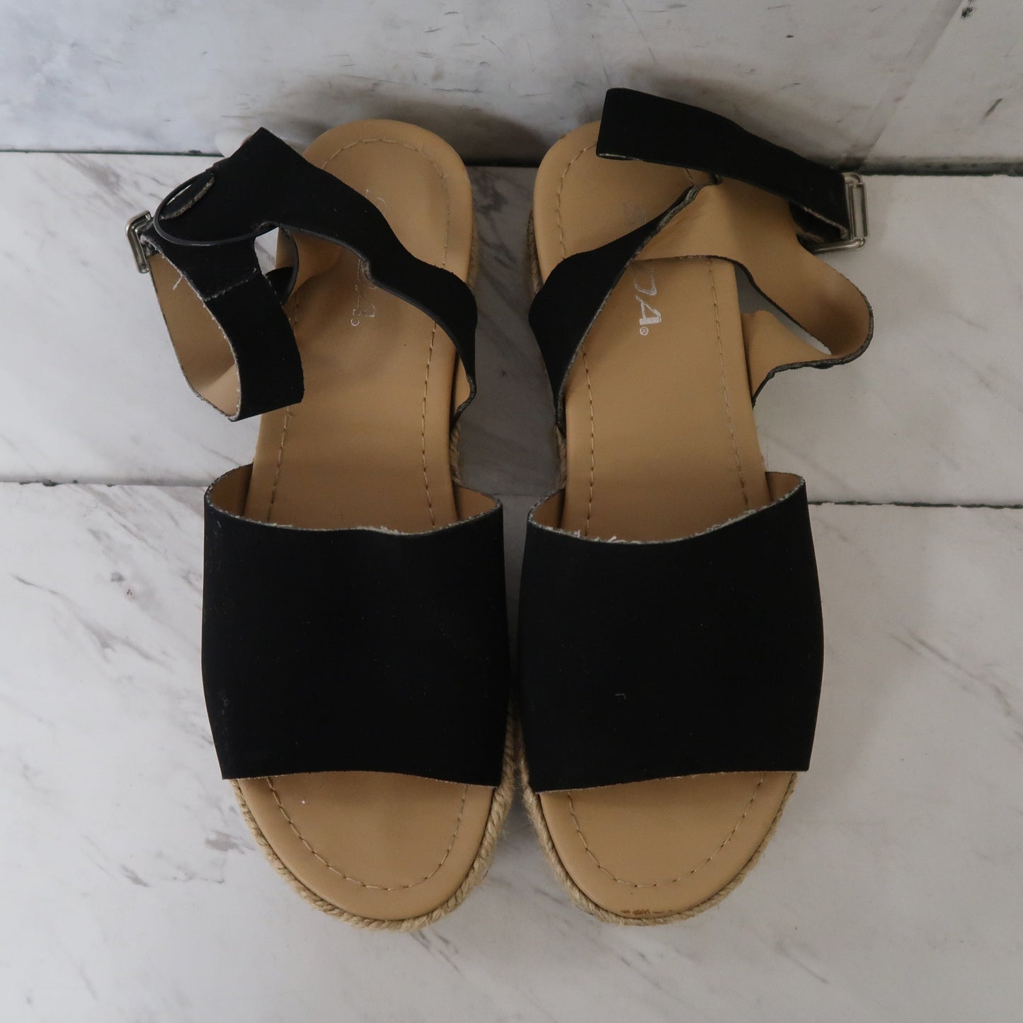 Sandals Heels Wedge By Soda Size: 9