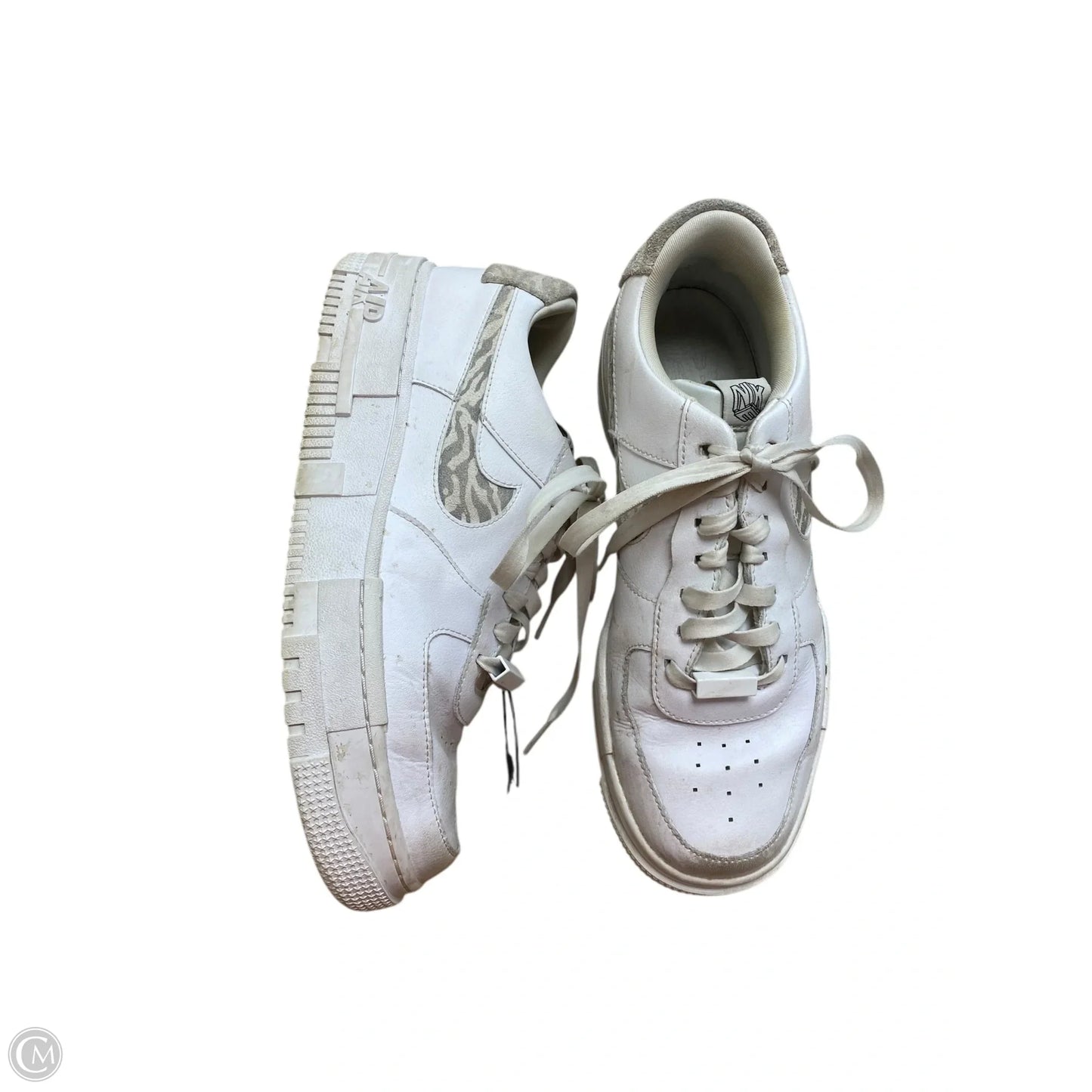 Shoes Sneakers By Nike In White, Size: 10