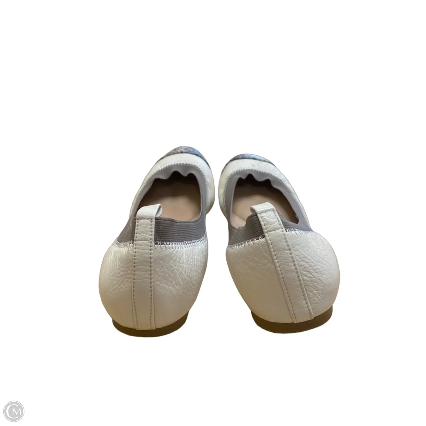 Shoes Flats By Banana Republic In Cream, Size: 8.5