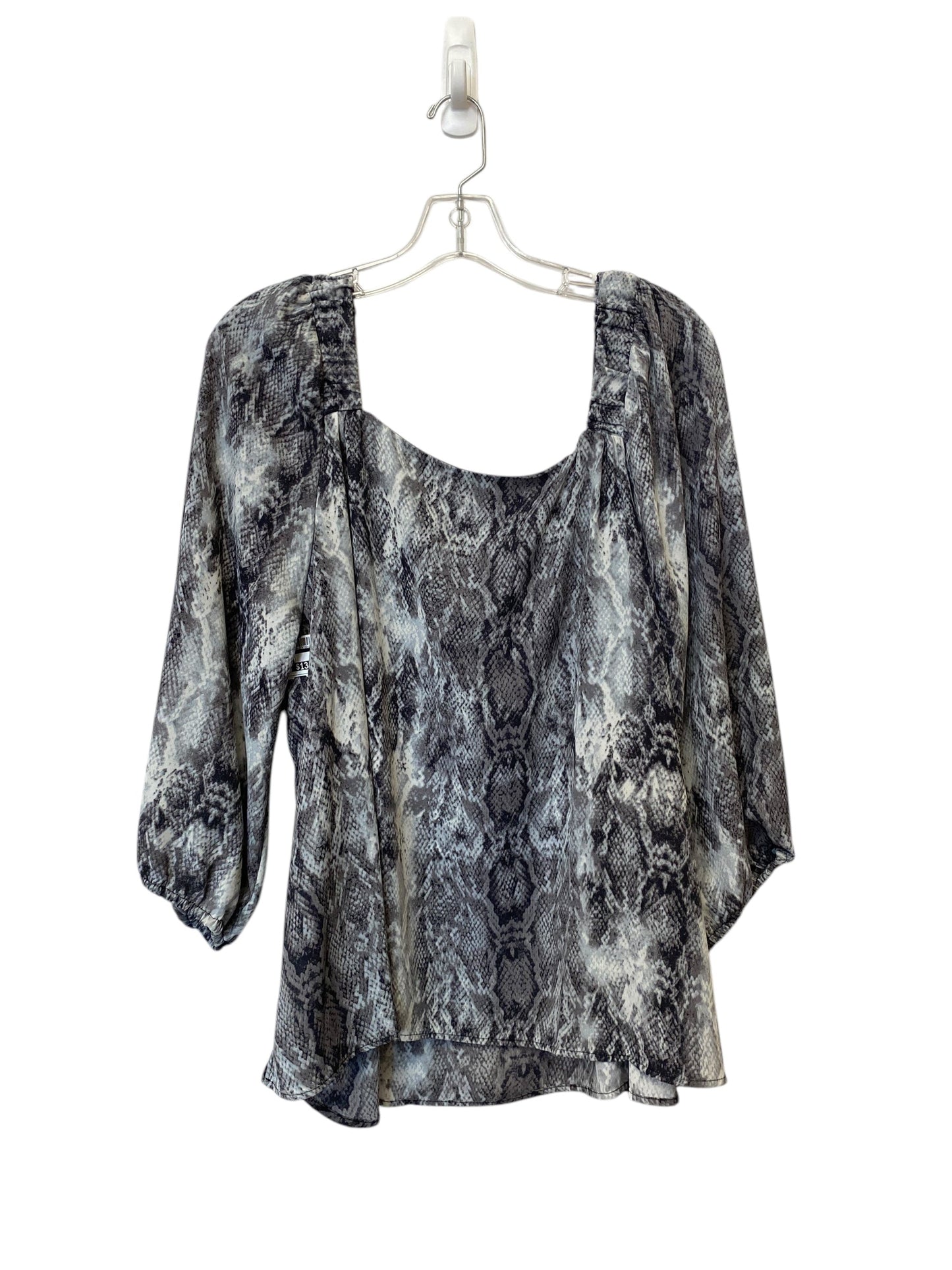 Top Long Sleeve By Vince Camuto In Grey, Size: 2x