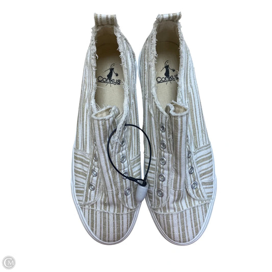 Shoes Flats By Corkys In Cream, Size: 10