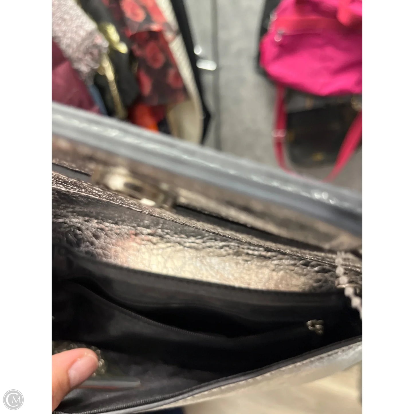 Clutch By Clothes Mentor, Size: Small