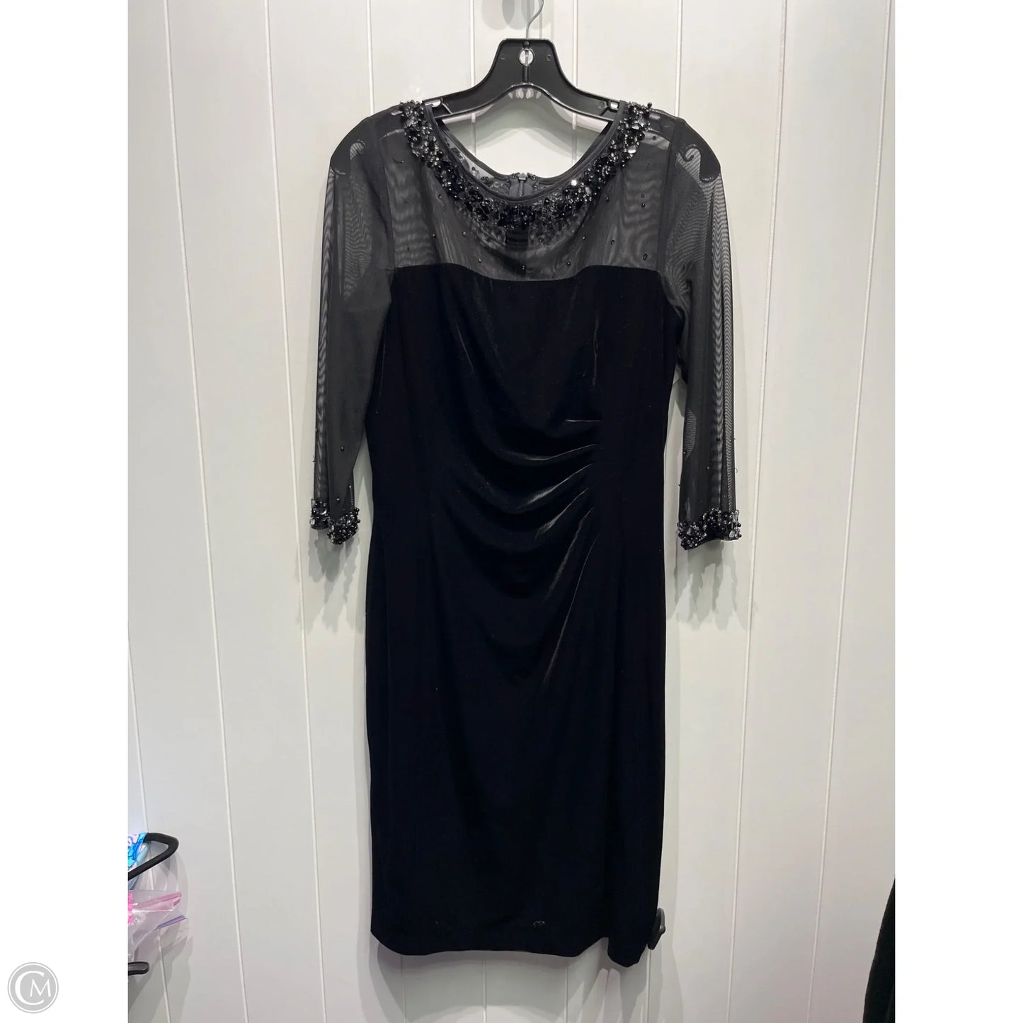 Dress Party Short By Tahari By Arthur Levine In Black, Size: 8