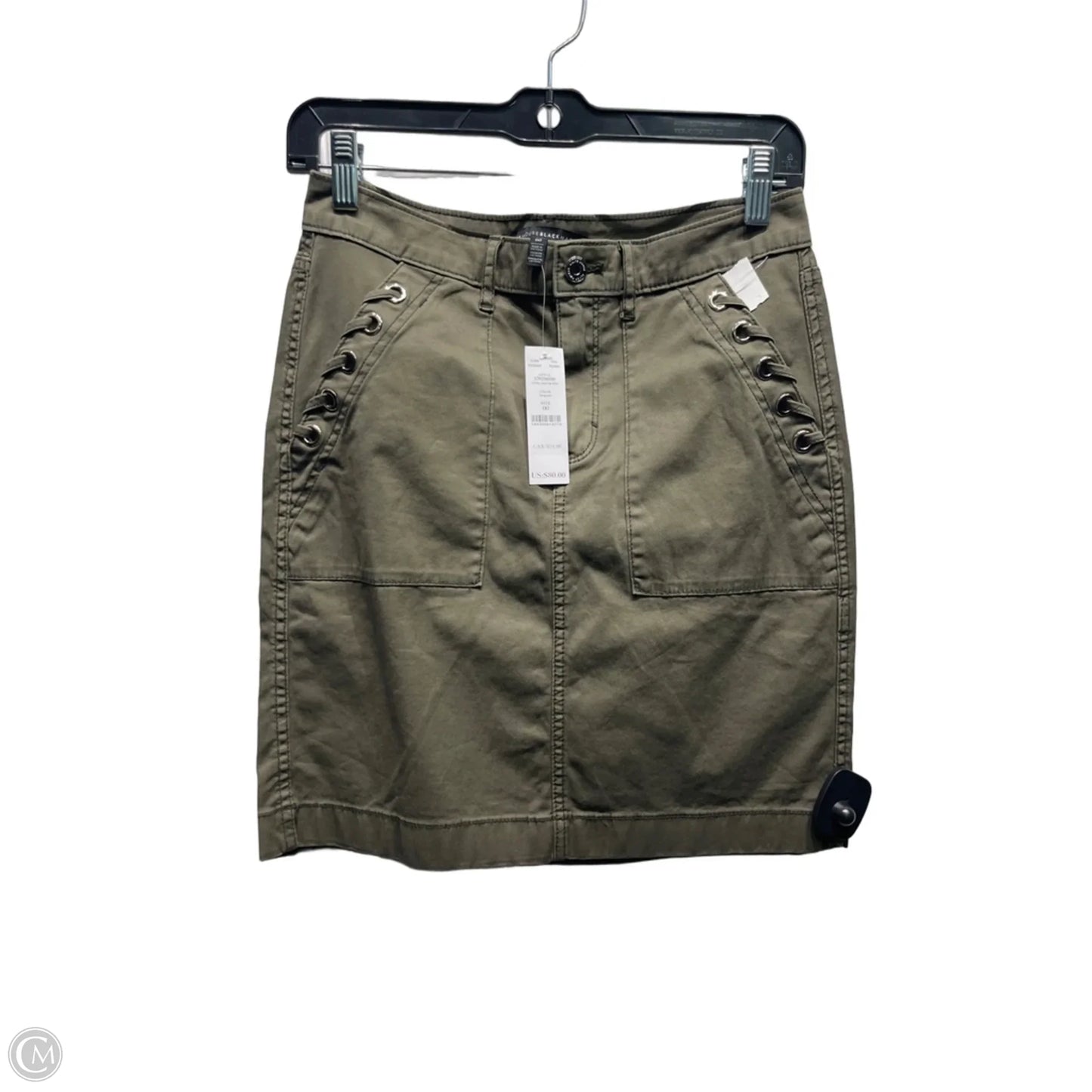 Skirt Mini & Short By White House Black Market In Green, Size: 0p