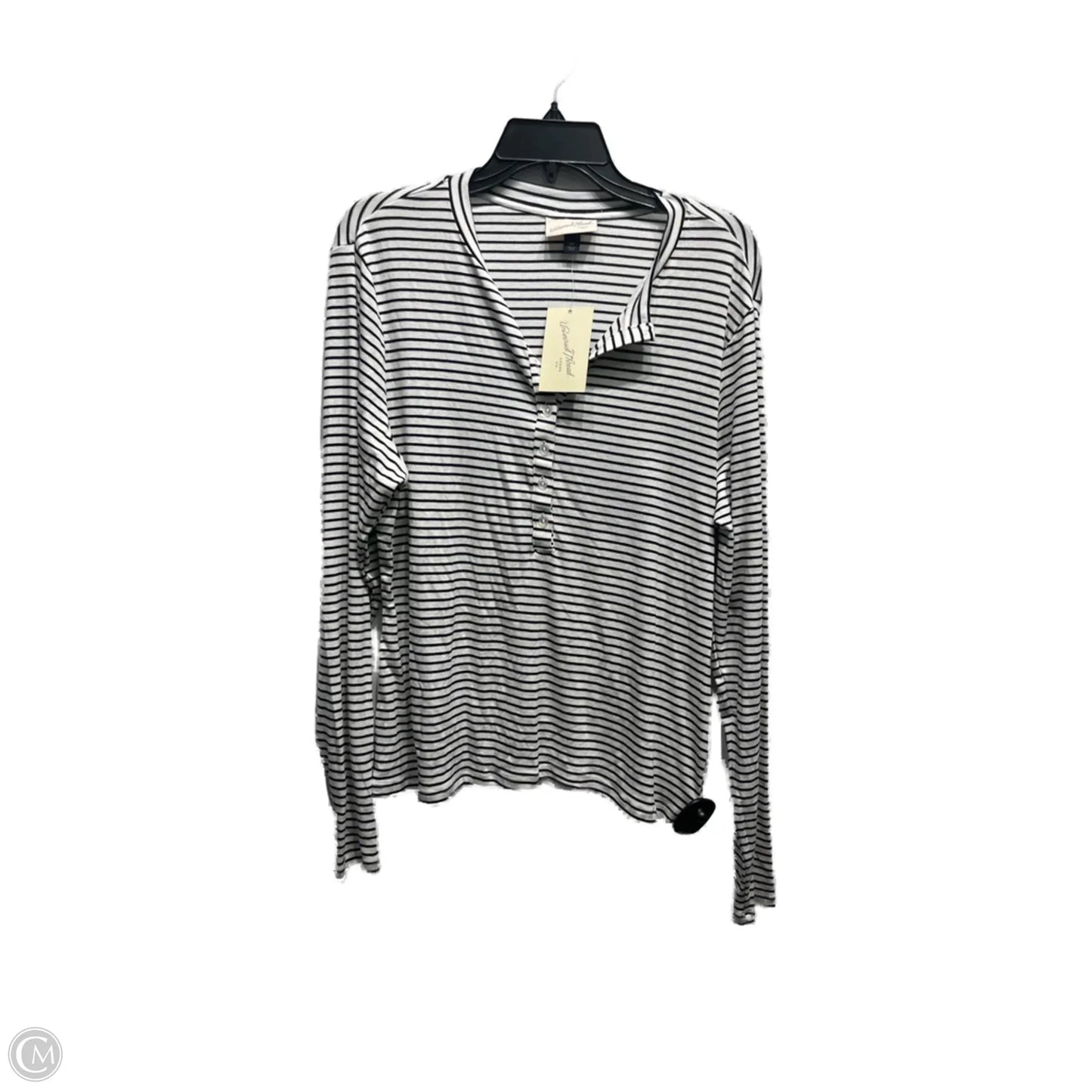 Top Long Sleeve By Universal Thread In Black & White, Size: Xxl