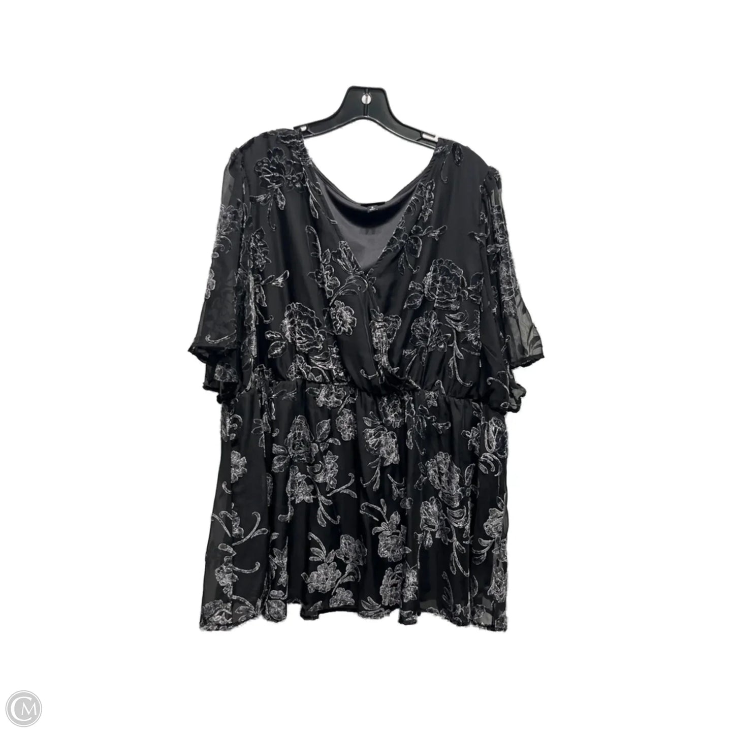 Top Short Sleeve By Torrid In Black & Silver, Size: 3x