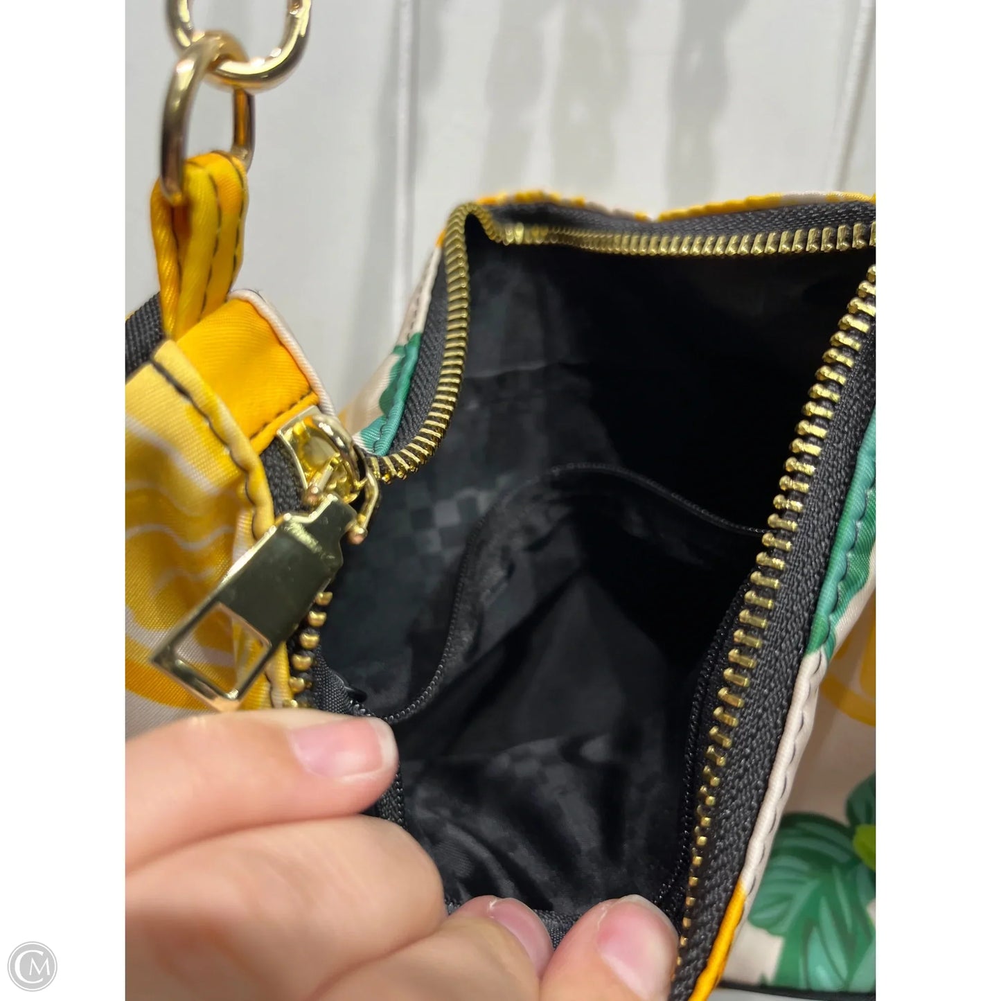 Handbag By Clothes Mentor, Size: Medium