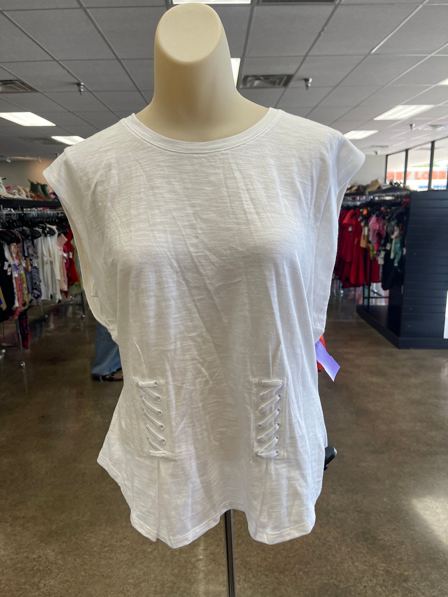 Top Sleeveless By White House Black Market In White, Size:L