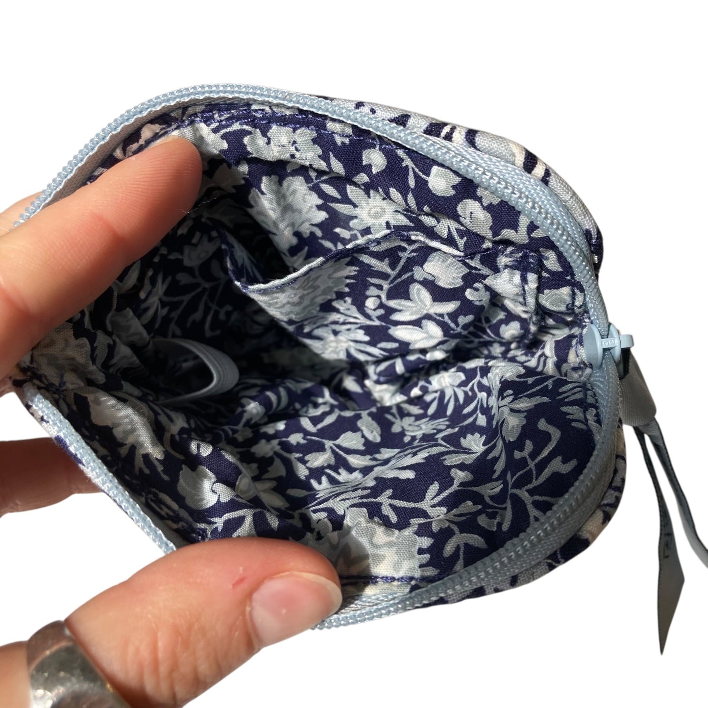 Coin Purse By Vera Bradley In Grey & White, Size:Small