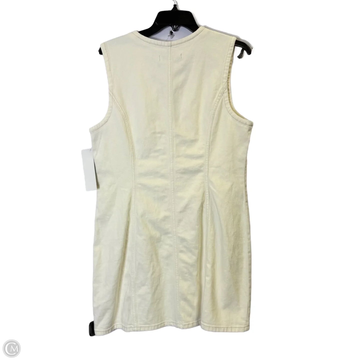 Dress Casual Short By Abercrombie And Fitch In Cream, Size: Lp