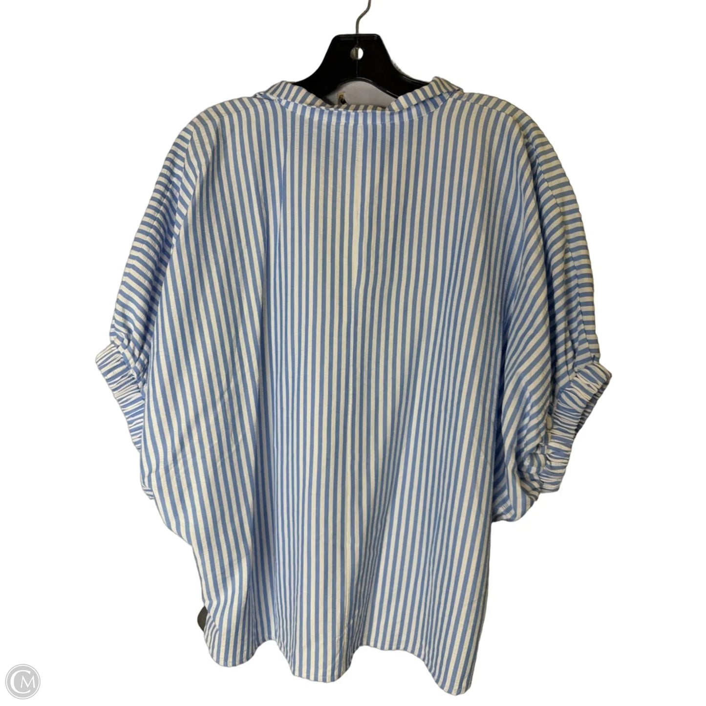 Top Short Sleeve By Entro In Striped Pattern, Size: M