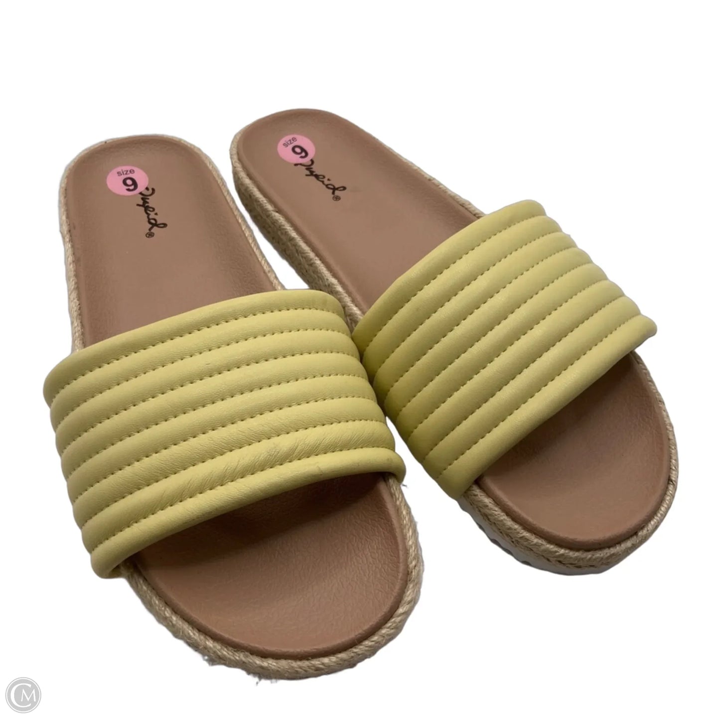 Sandals Flats By Qupid In Yellow, Size: 9