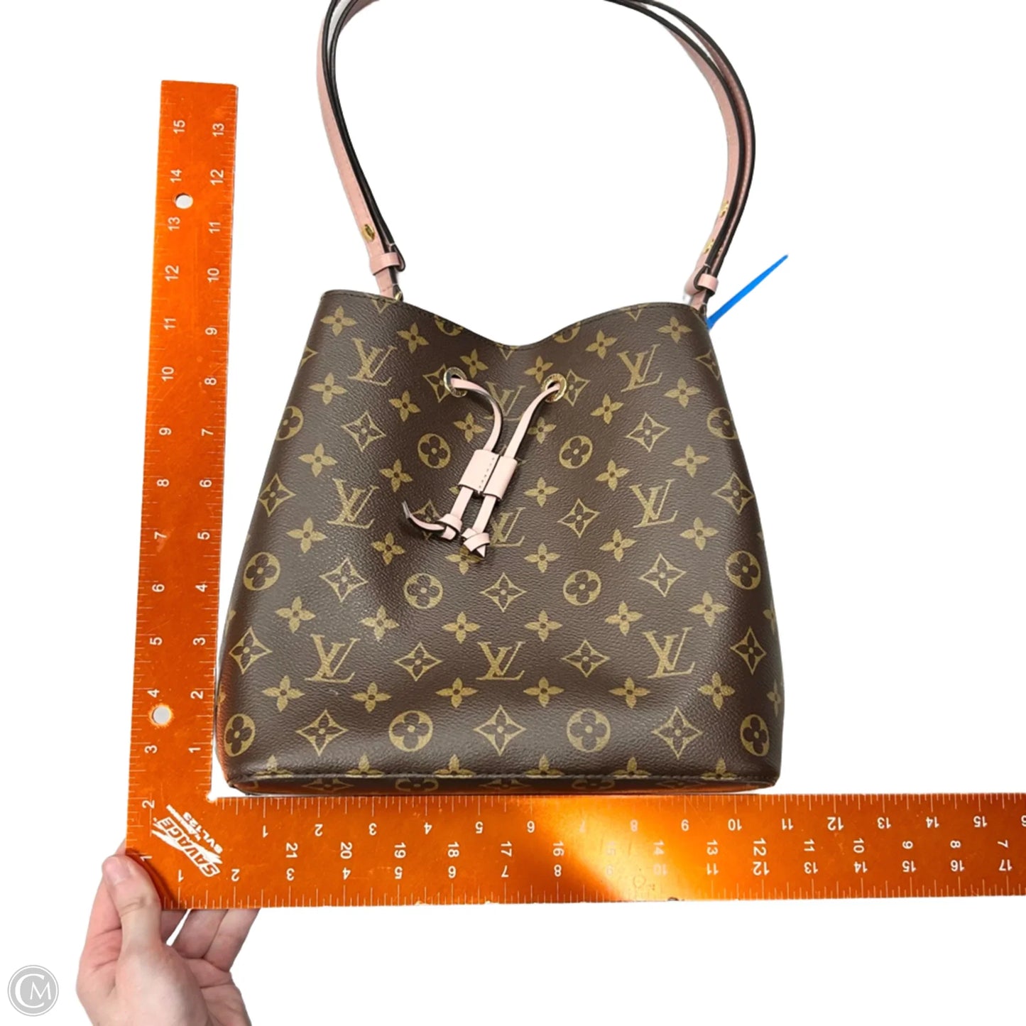 Handbag Luxury Designer By Louis Vuitton, Size: Medium
