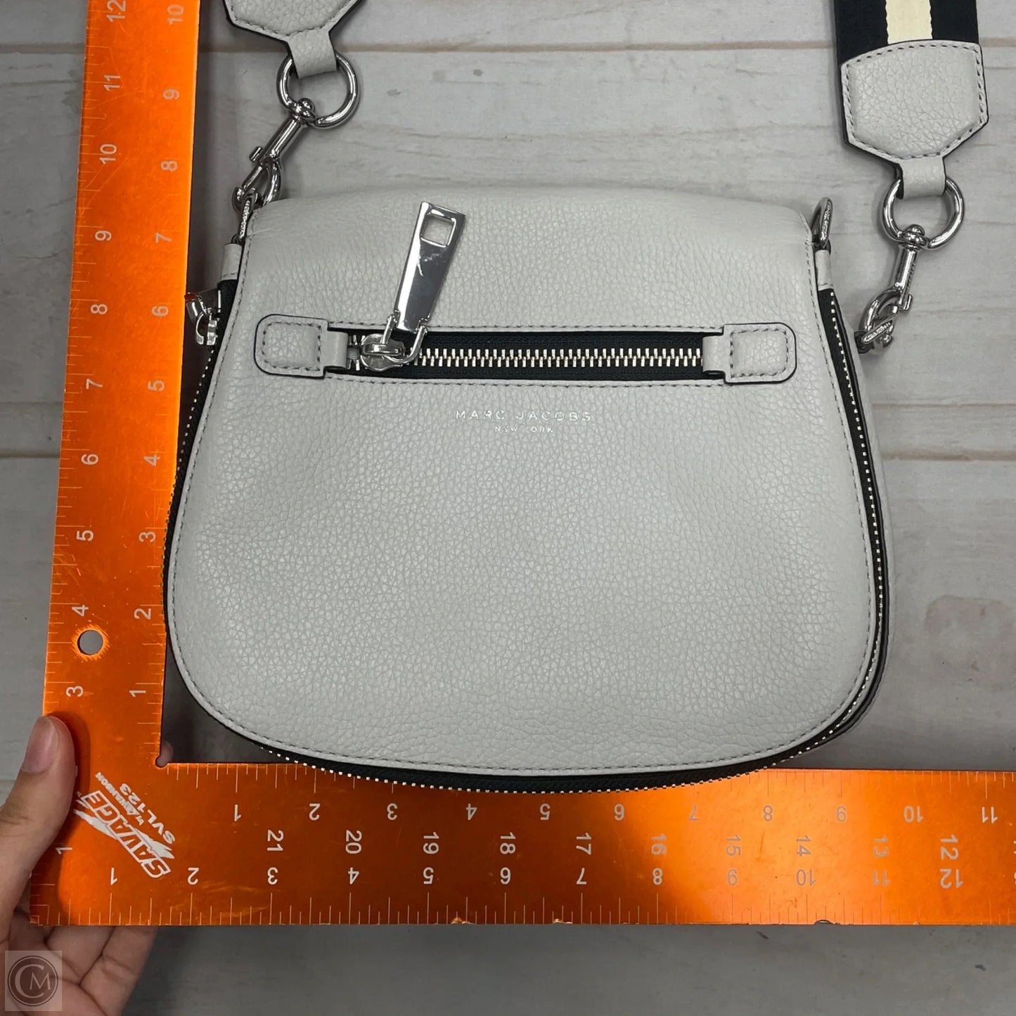 Crossbody Luxury Designer By Marc Jacobs, Size: Small