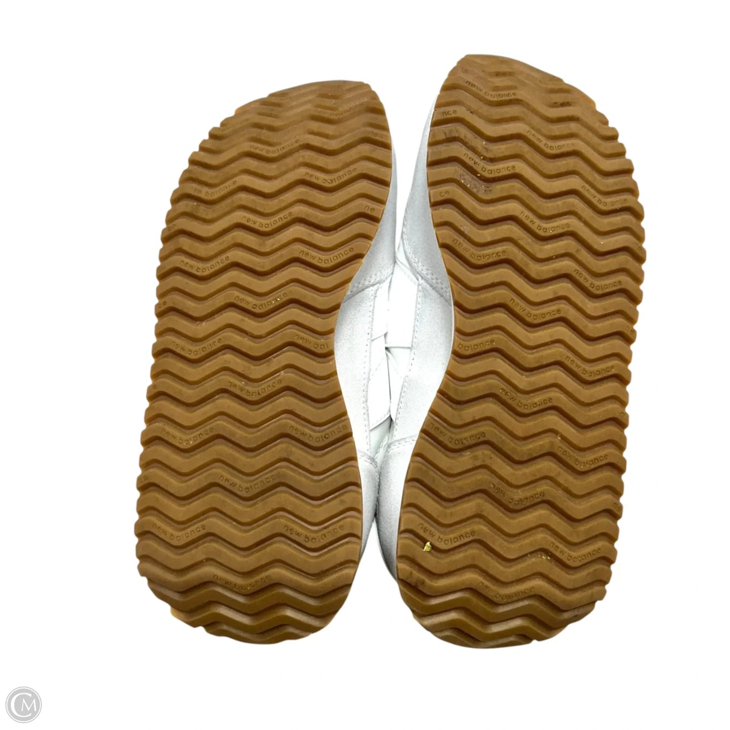 Shoes Athletic By New Balance In Grey & White, Size: 9.5