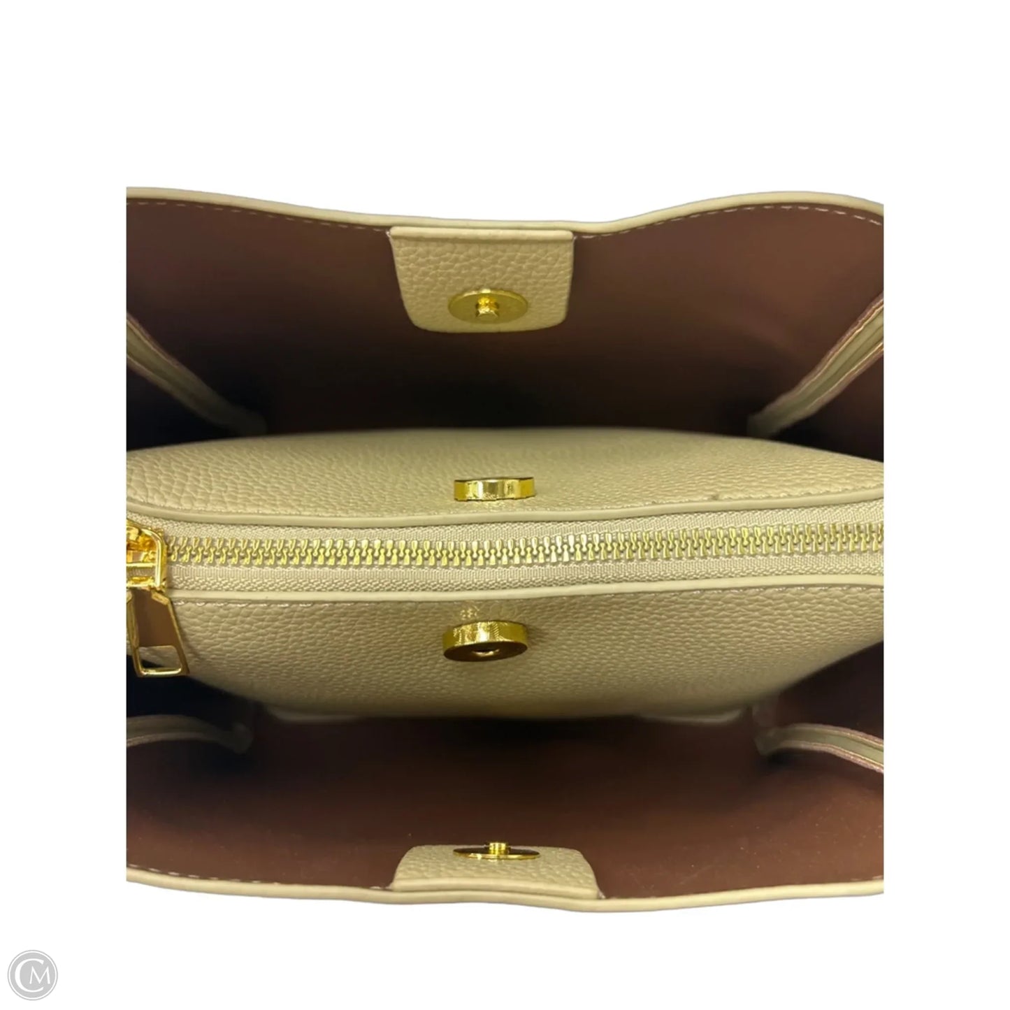 Handbag By Clothes Mentor, Size: Medium