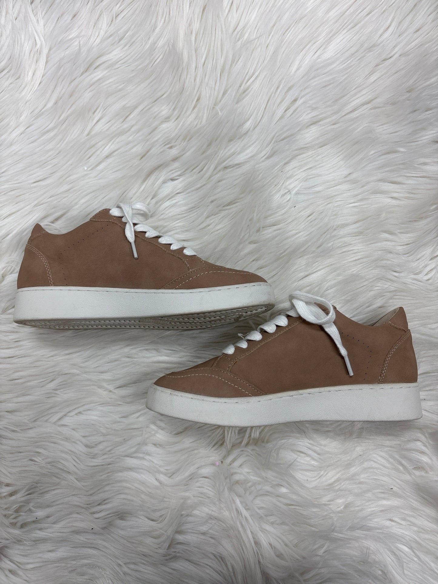 Shoes Sneakers By Oasis Society In Brown, Size:6.5