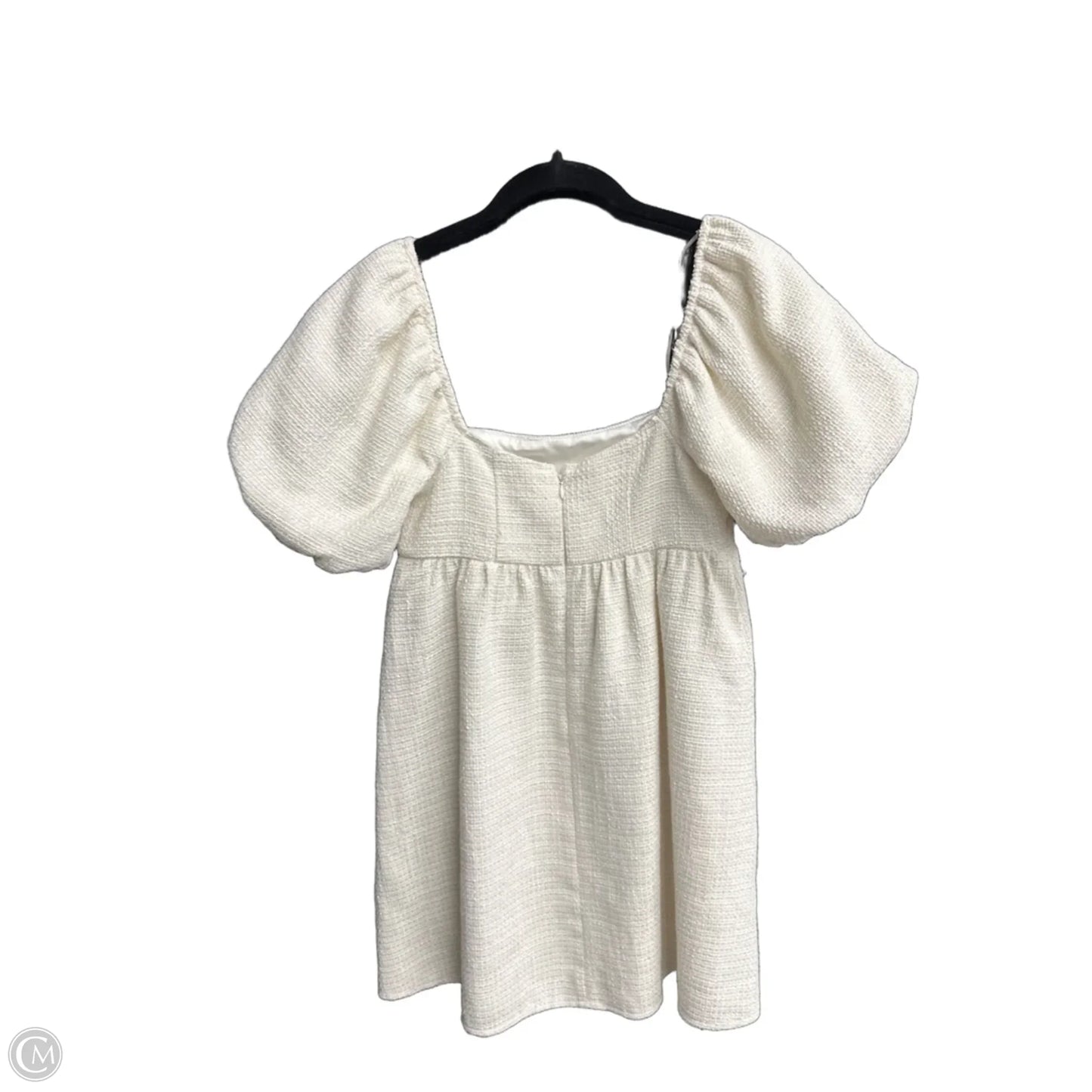 Dress Casual Short By Clothes Mentor In Cream, Size: Xs