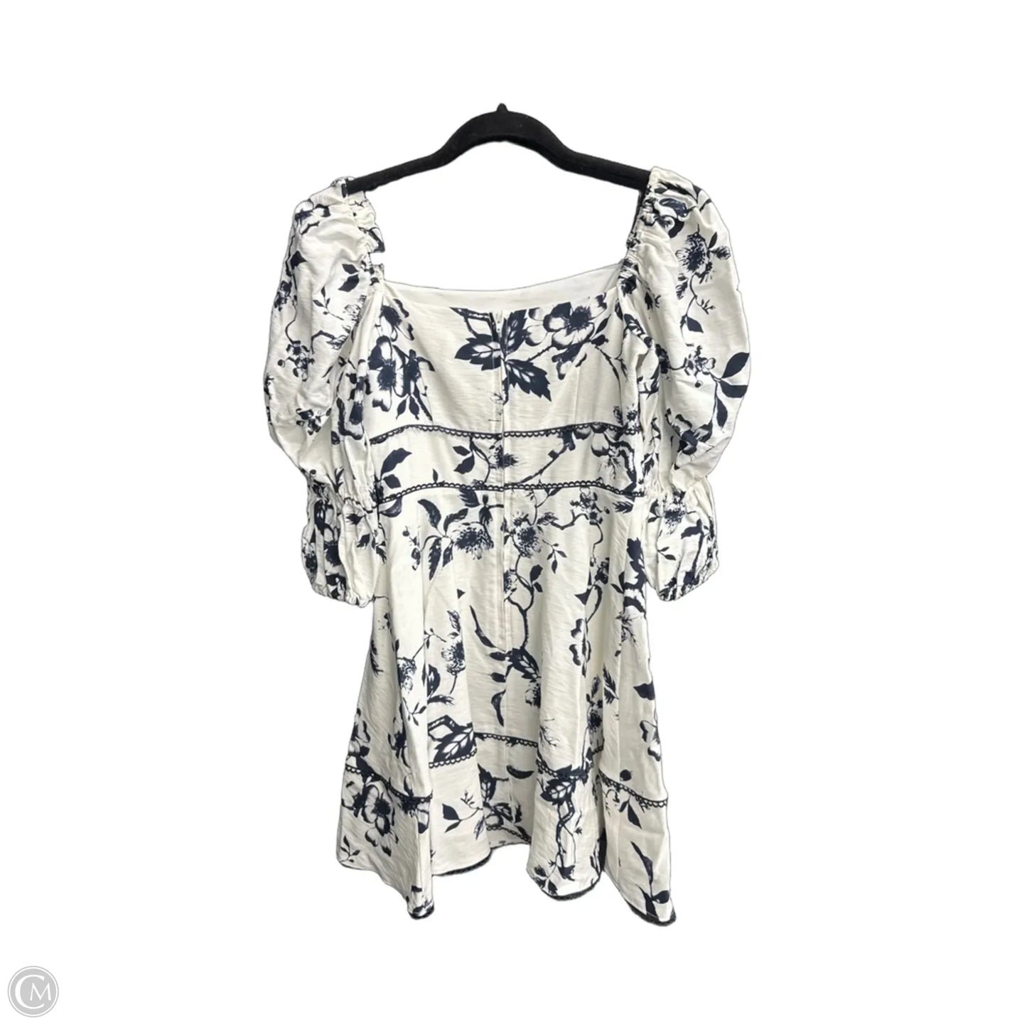 Dress Casual Short By Clothes Mentor In Black & White, Size: Xs