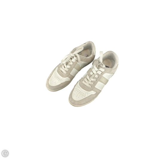 Shoes Sneakers By Universal Thread In Tan, Size: 9