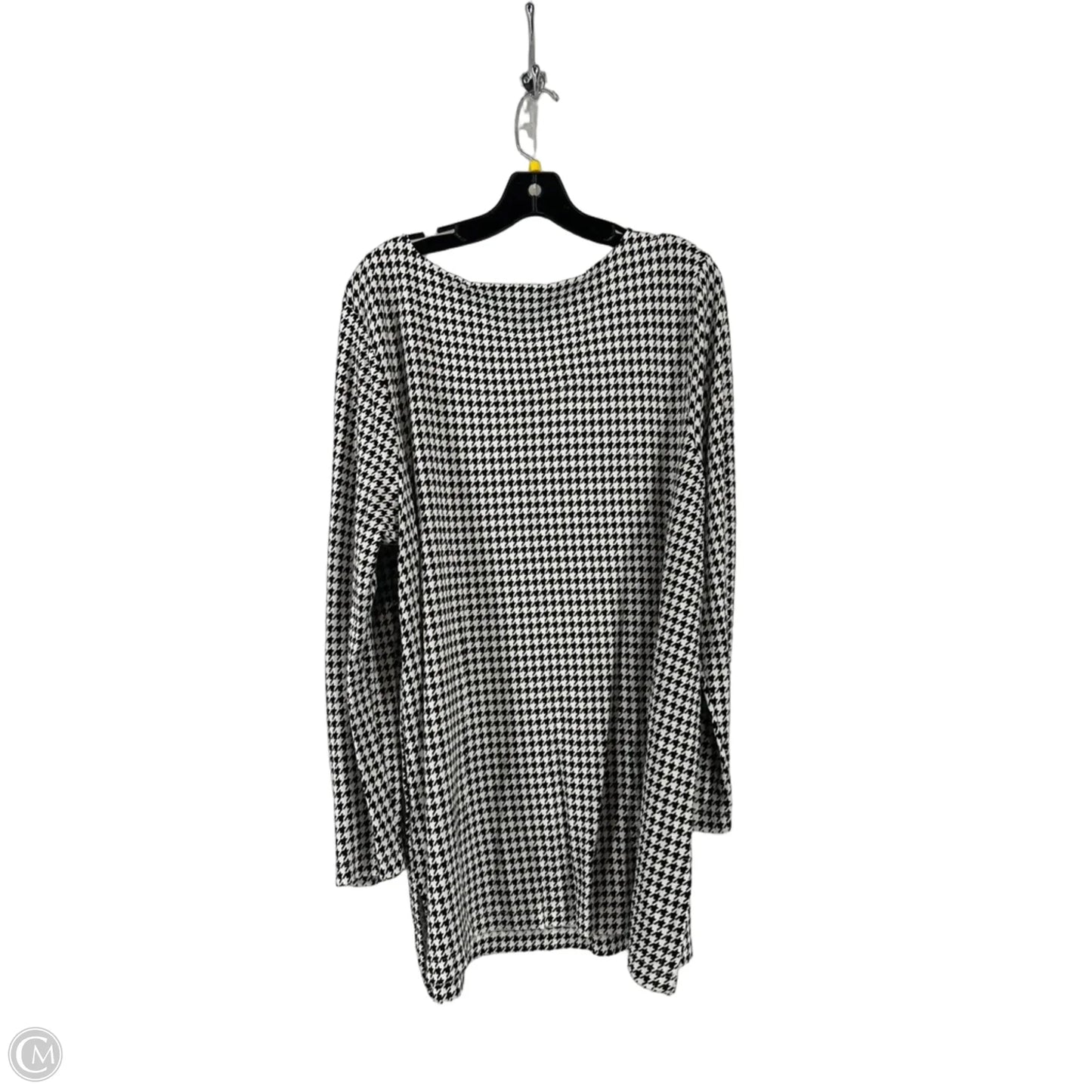 Top Long Sleeve By Chicos In Checkered Pattern, Size: 4