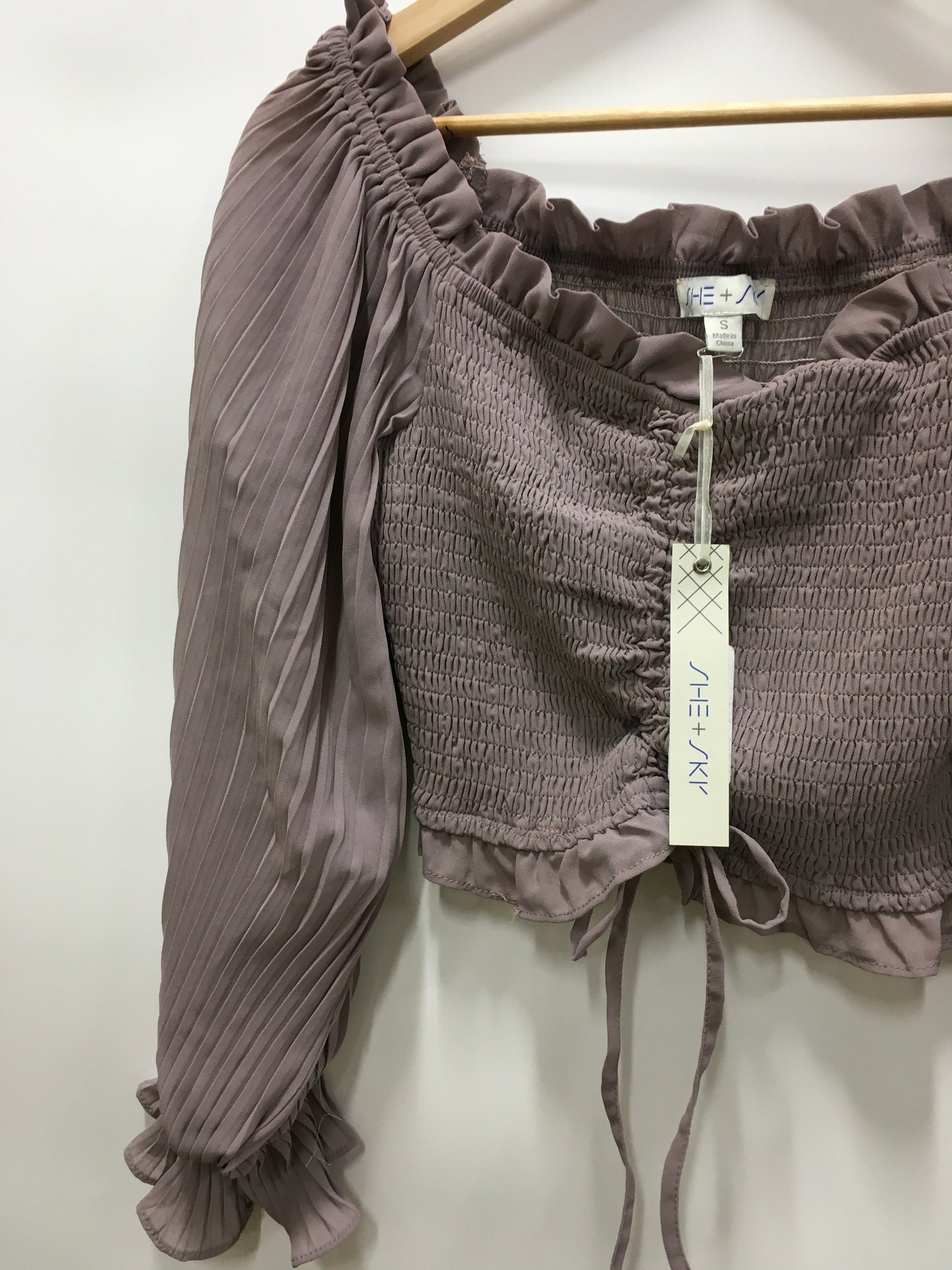 Top Long Sleeve By She + Sky Size: S