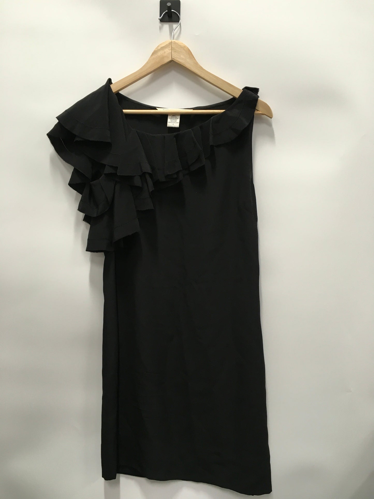 Dress Party Short By Diane Von Furstenberg Size: 6
