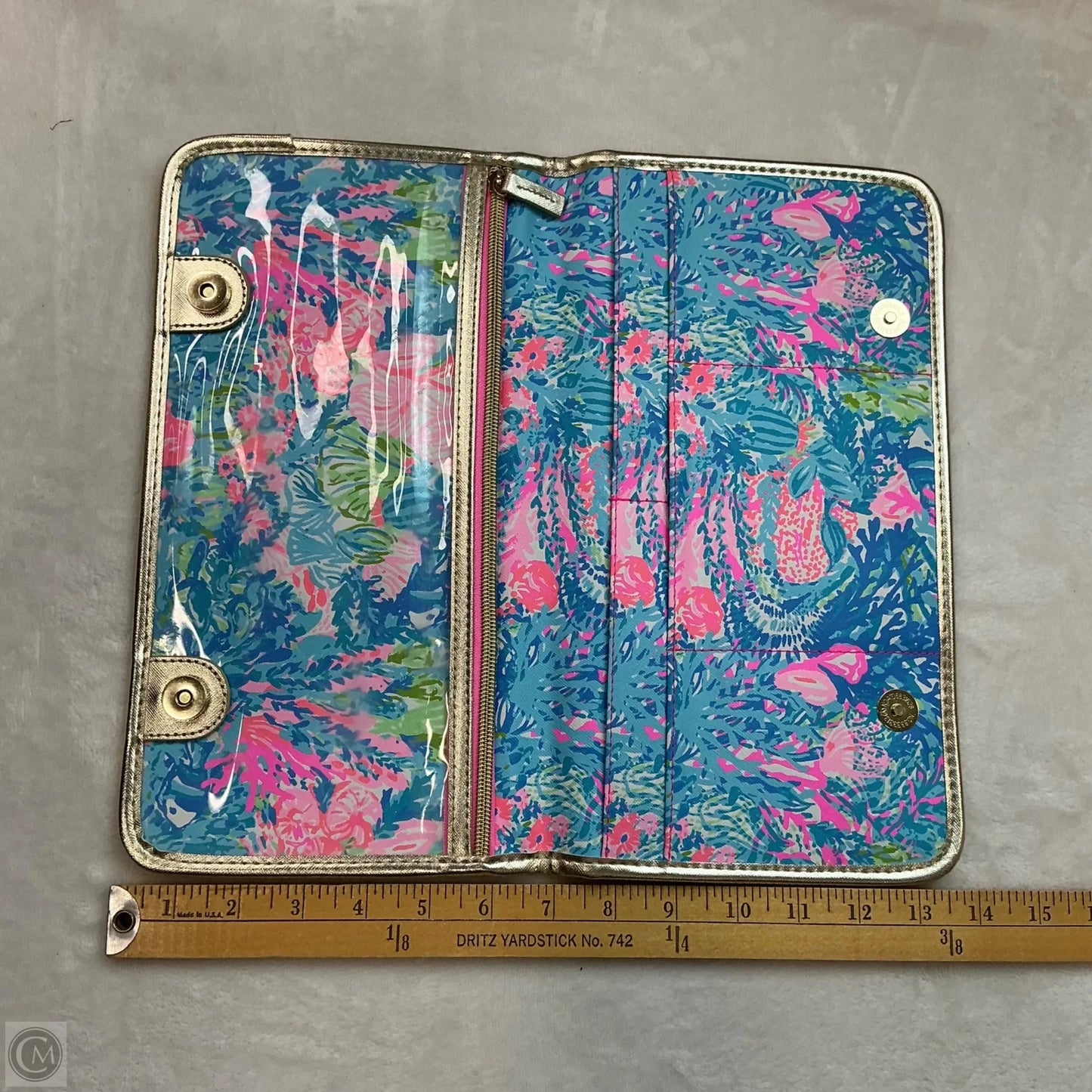 Makeup Bag Designer By Lilly Pulitzer, Size: Medium