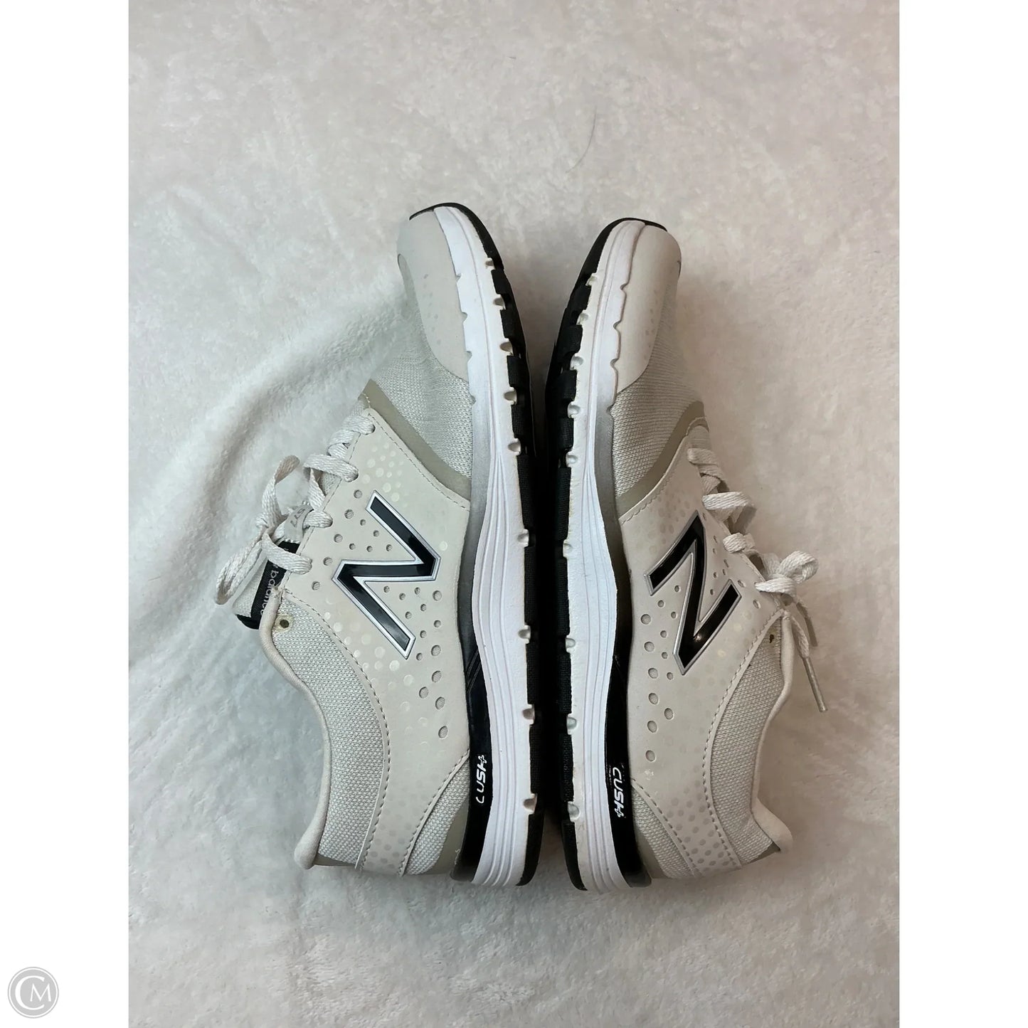 Shoes Athletic By New Balance In Cream, Size: 7.5